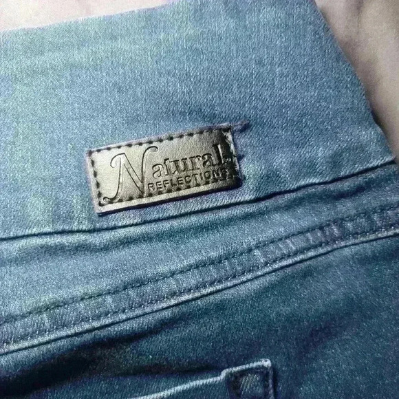 Natural reflections stretchy Bermuda shorts sz 12 Womans - Picture 5 of 5